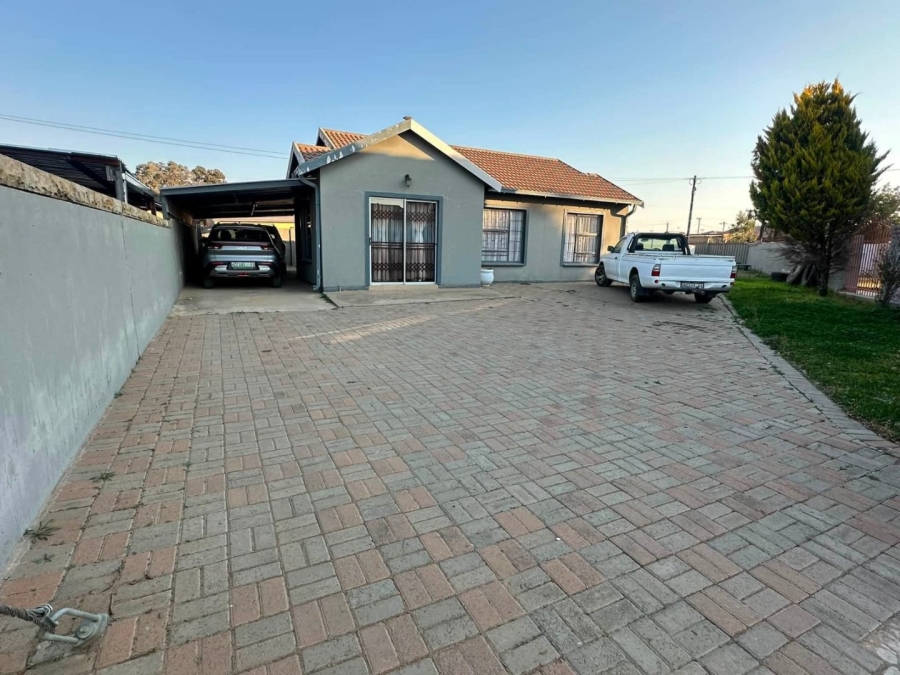 3 Bedroom Property for Sale in Pinehaven Free State